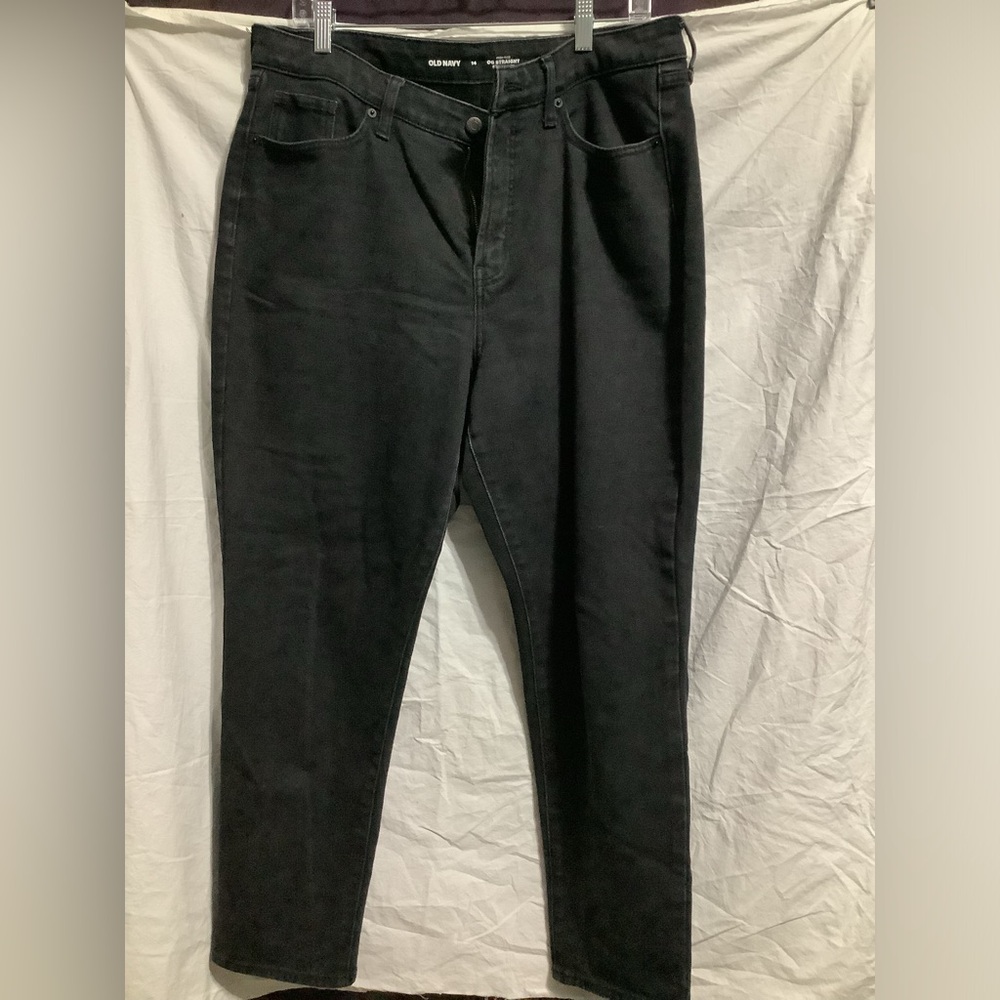 Old Navy Women's Straight Leg Black Jeans
